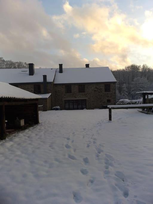 Charmante Maison De Caractere A 2Km De Redu Libin Exteriér fotografie