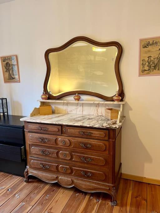 Charmante Maison De Caractere A 2Km De Redu Libin Exteriér fotografie