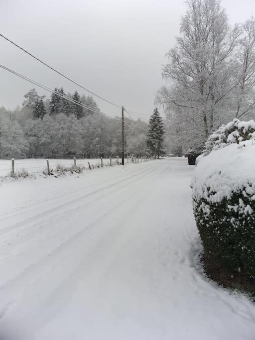Charmante Maison De Caractere A 2Km De Redu Libin Exteriér fotografie
